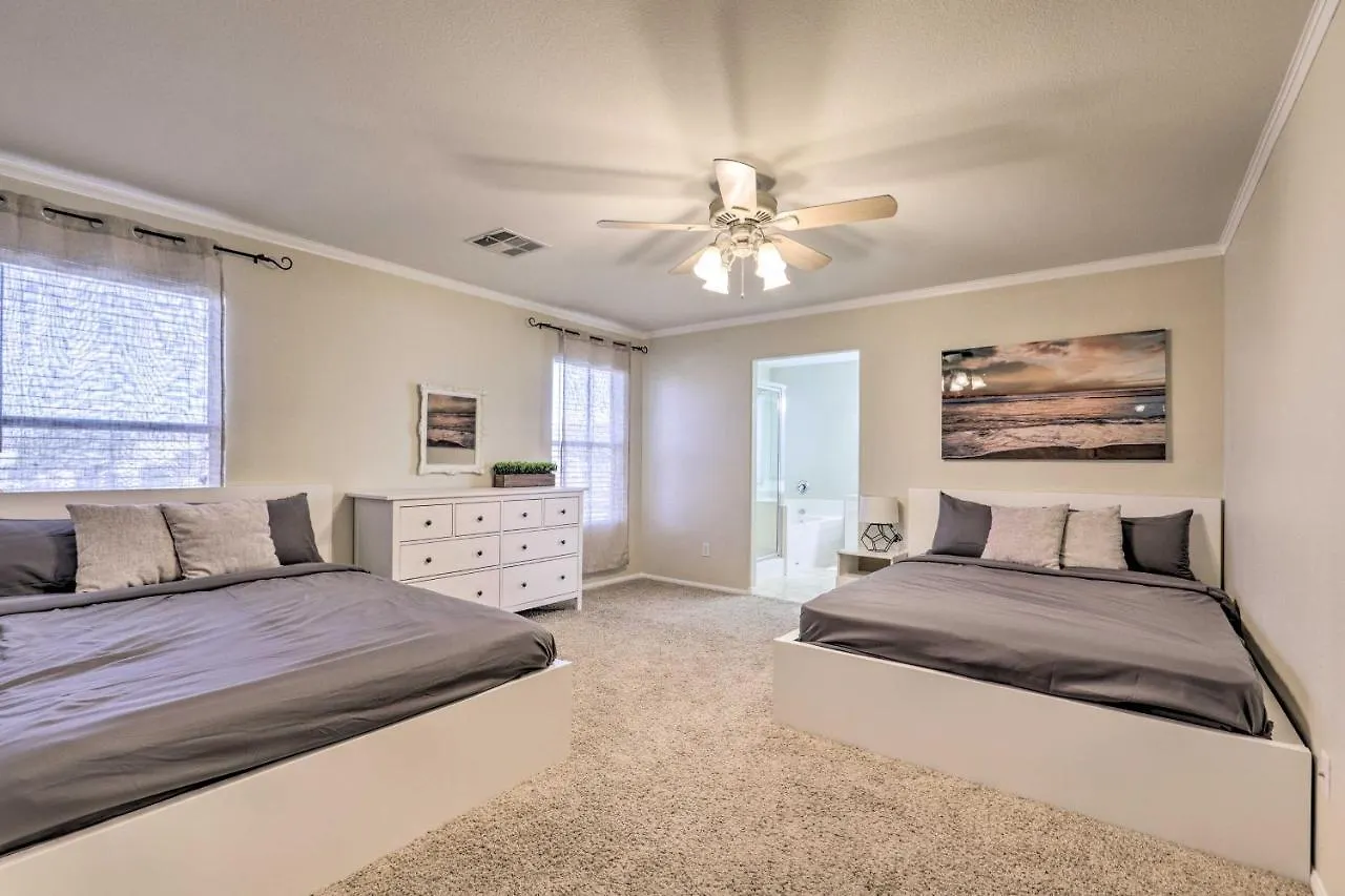 Feriehus Luxurious Vegas Digs Hot Tub, Bbq, Cabana And More! Las Vegas USA